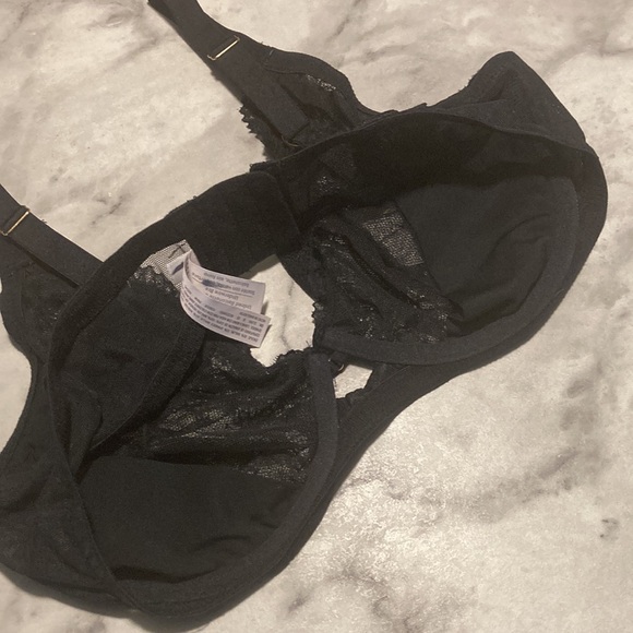 Auden - Picture 11 of 16